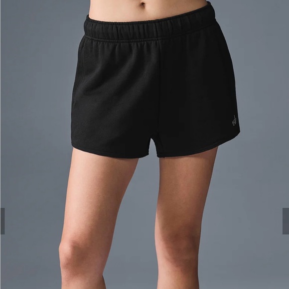 ALO Yoga Accolade  Shorts - Picture 1 of 7